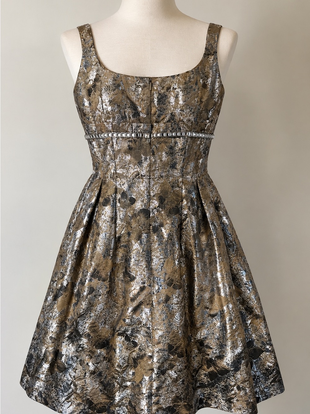 Carmen Marc Valvo Collection 4 MetallicSilver Gold Floral Jeweled Cocktail Dress
